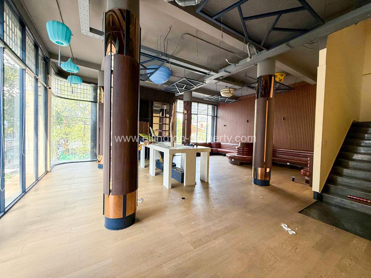 Shop For Rent In Bkk1 - Ellington Property