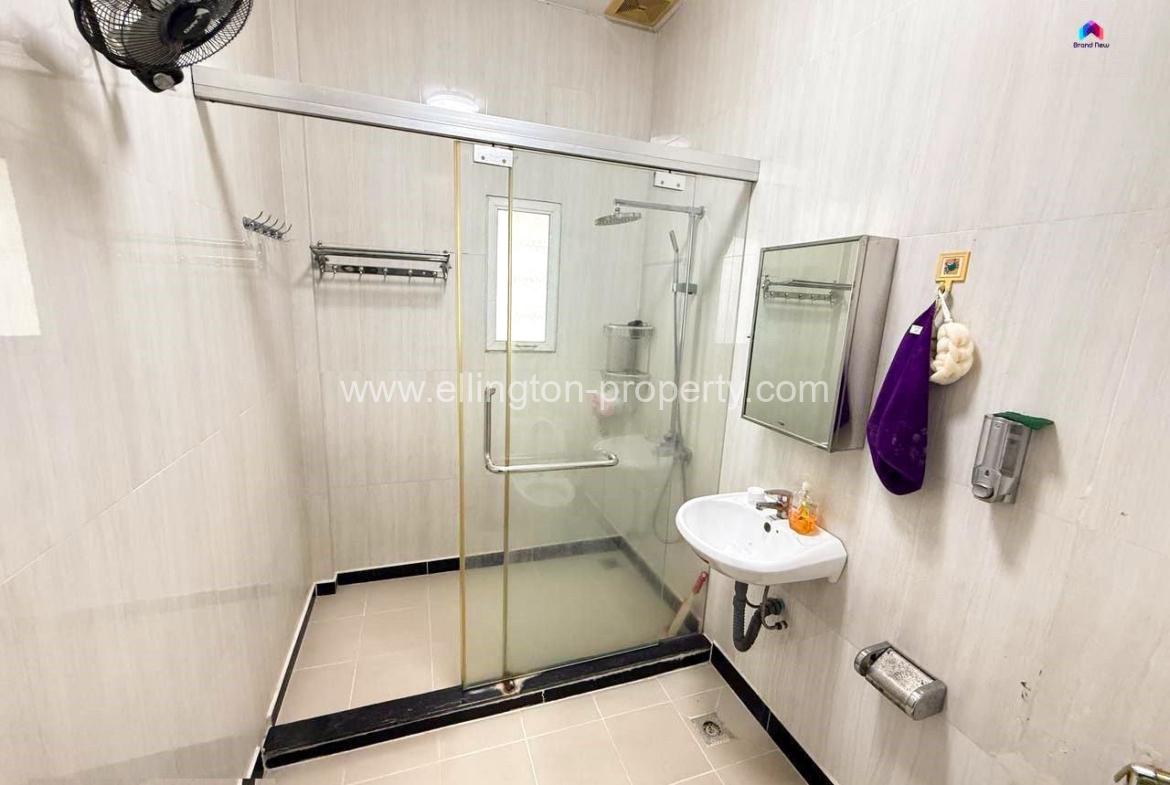 Shophouse For Rent In Boeng Keng Kong - Ellington Property