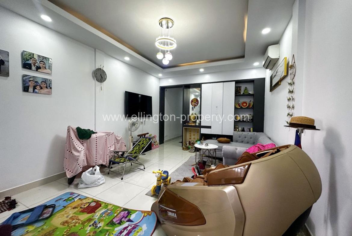 Shophouse For Rent In Borey Bunly - Ellington Property