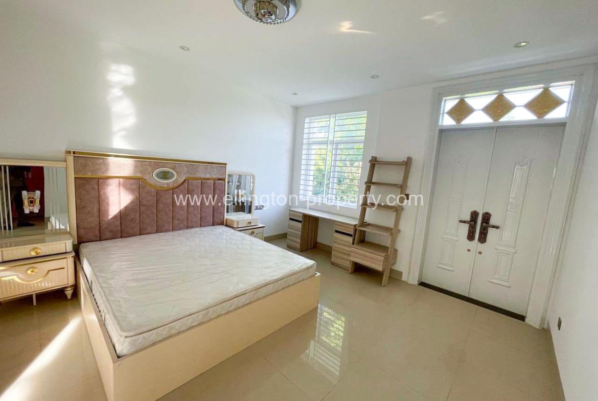 Twin Villa For Rent In Borey Grand Chroy Changvar - Ellington Property