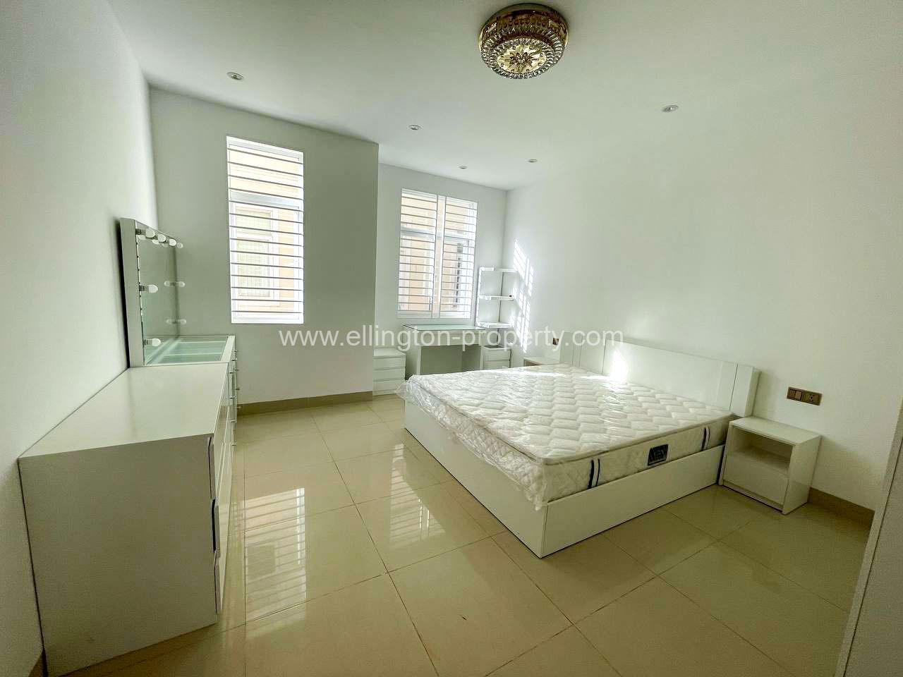 Twin Villa For Rent In Borey Grand Chroy Changvar - Ellington Property