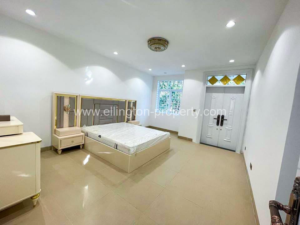 Twin Villa For Rent In Borey Grand Chroy Changvar - Ellington Property