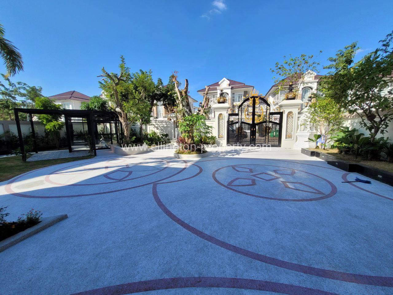 Queen Villa For Rent In Peng Borey Peng Huoth The Star Diamond - Ellington Property