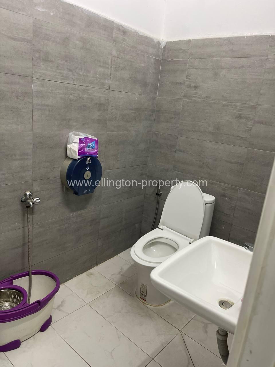 Shophouse For Rent In Toul Tum Pung - Ellington Property