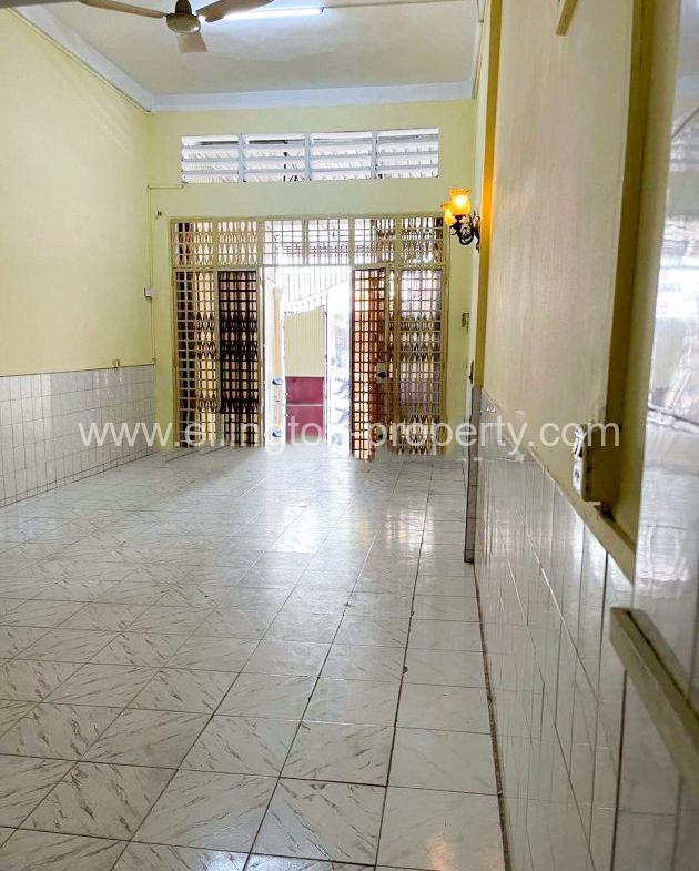 House For Rent In Sangkat Bkk3 - Ellington Property