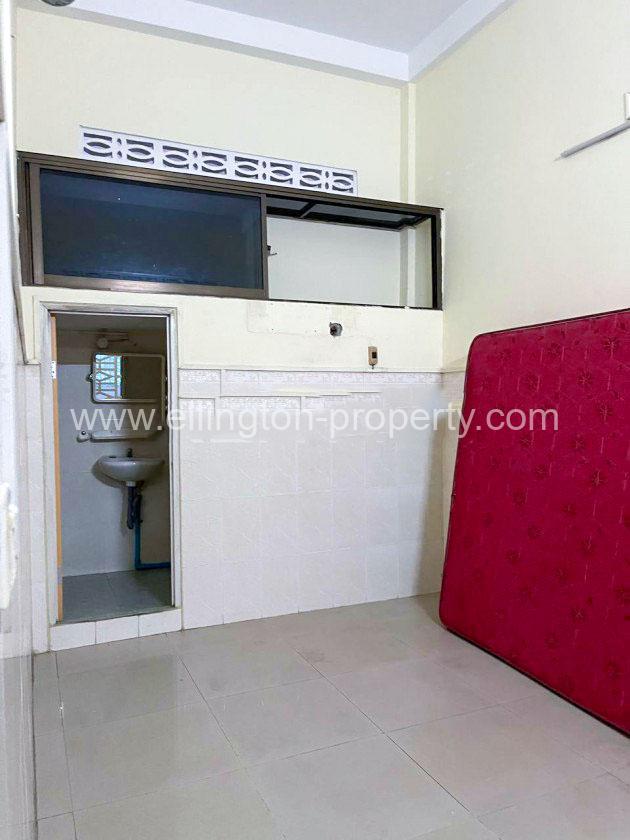 House For Rent In Sangkat Bkk3 - Ellington Property