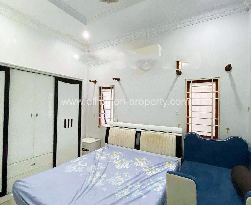 Shophouse For Rent In Bkk3 - Ellington Property