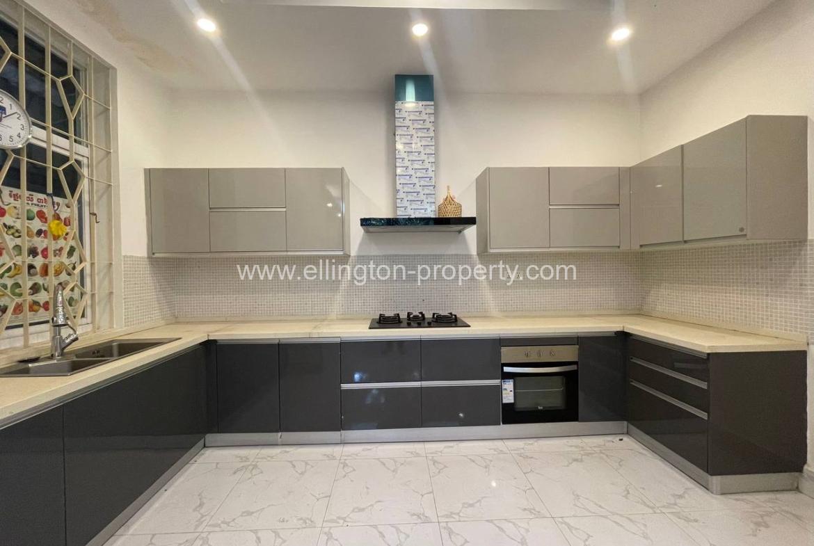 Queen Villa For Rent In Borey Orkide 2004 - Ellington Property