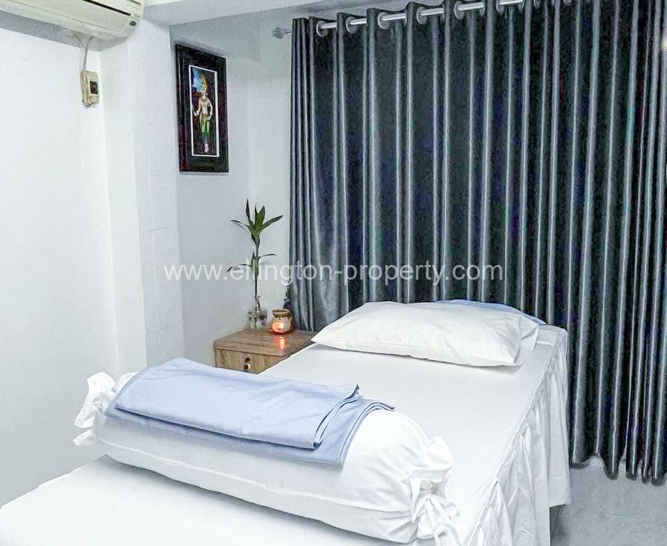 Shophouse For Rent In Bkk3 - Ellington Property