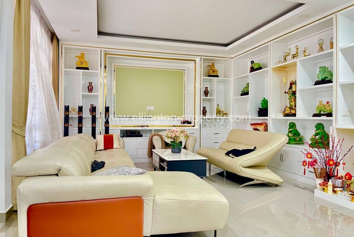 Villa For Rent In Borey Chip Mong 50m - Ellington Property