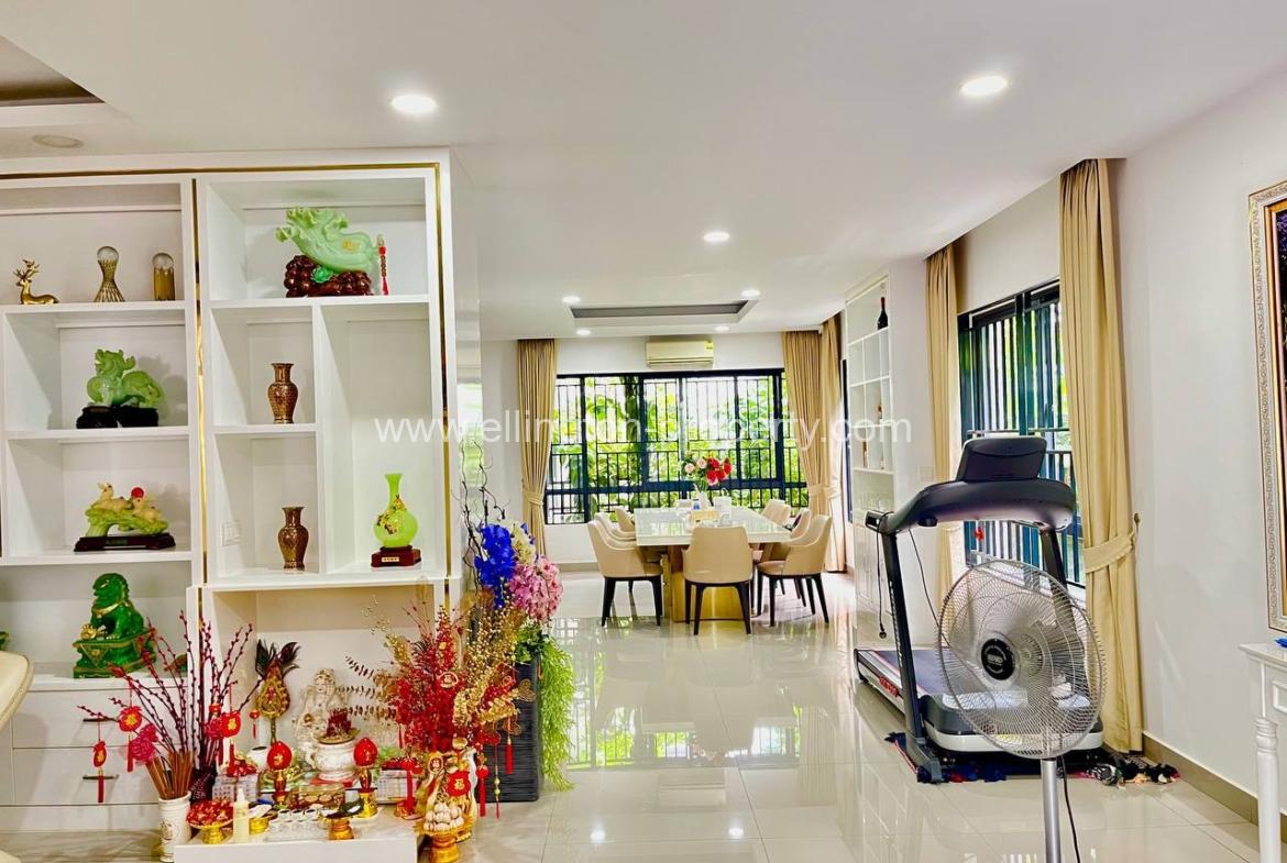 Villa For Rent In Borey Chip Mong 50m - Ellington Property