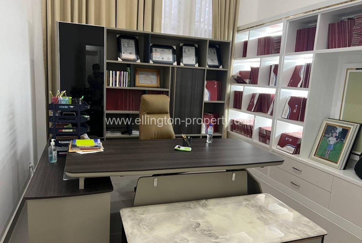 Villa For Rent In Borey Chip Mong 50m - Ellington Property