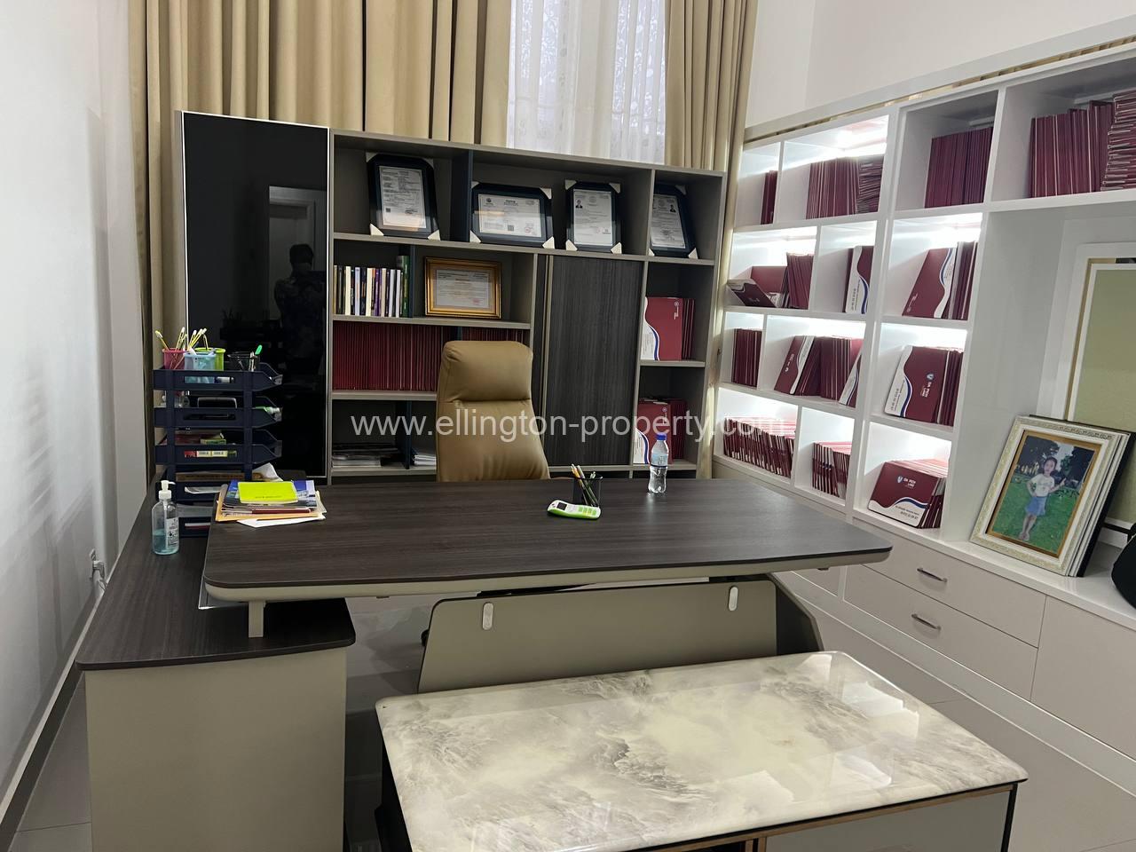 Villa For Rent In Borey Chip Mong 50m - Ellington Property