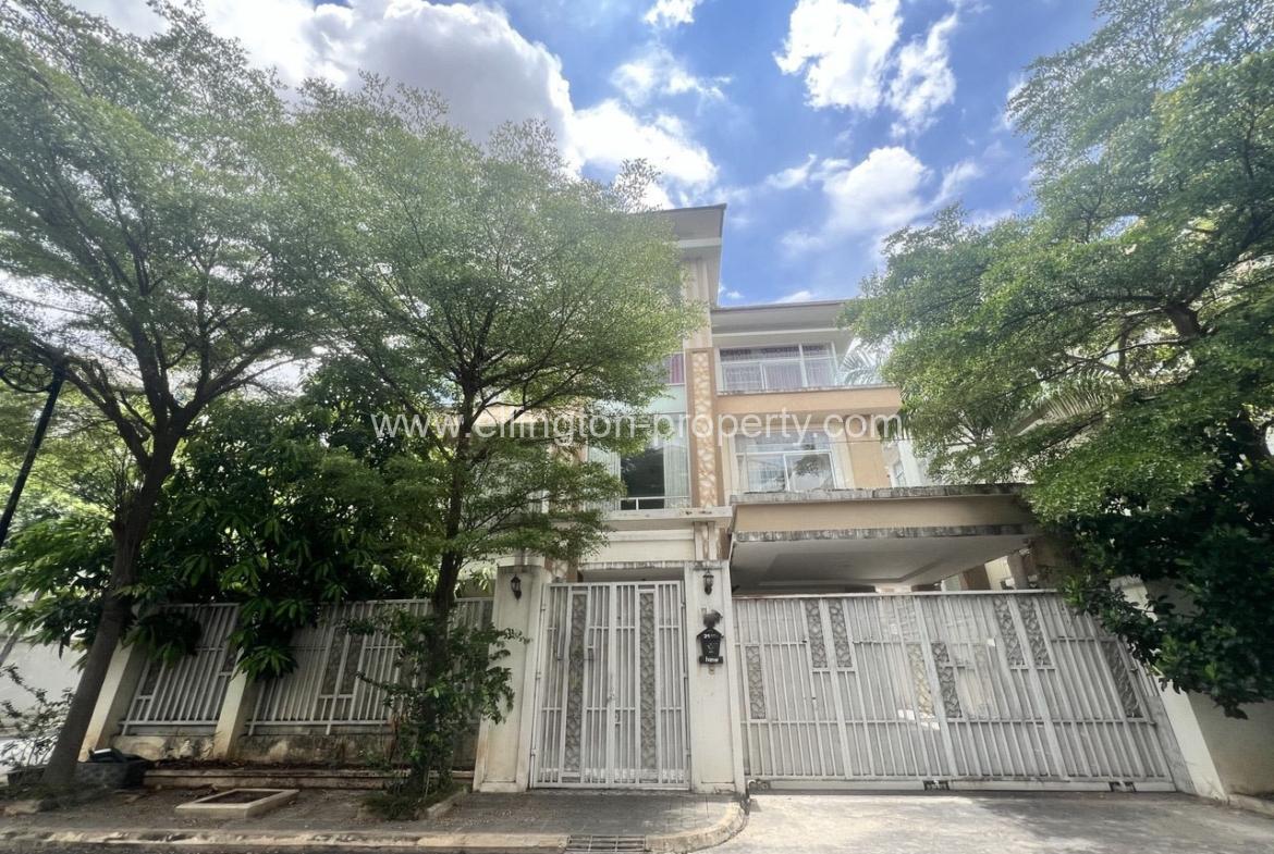 Queen Villa For Rent In Borey Orkide 2004 - Ellington Property