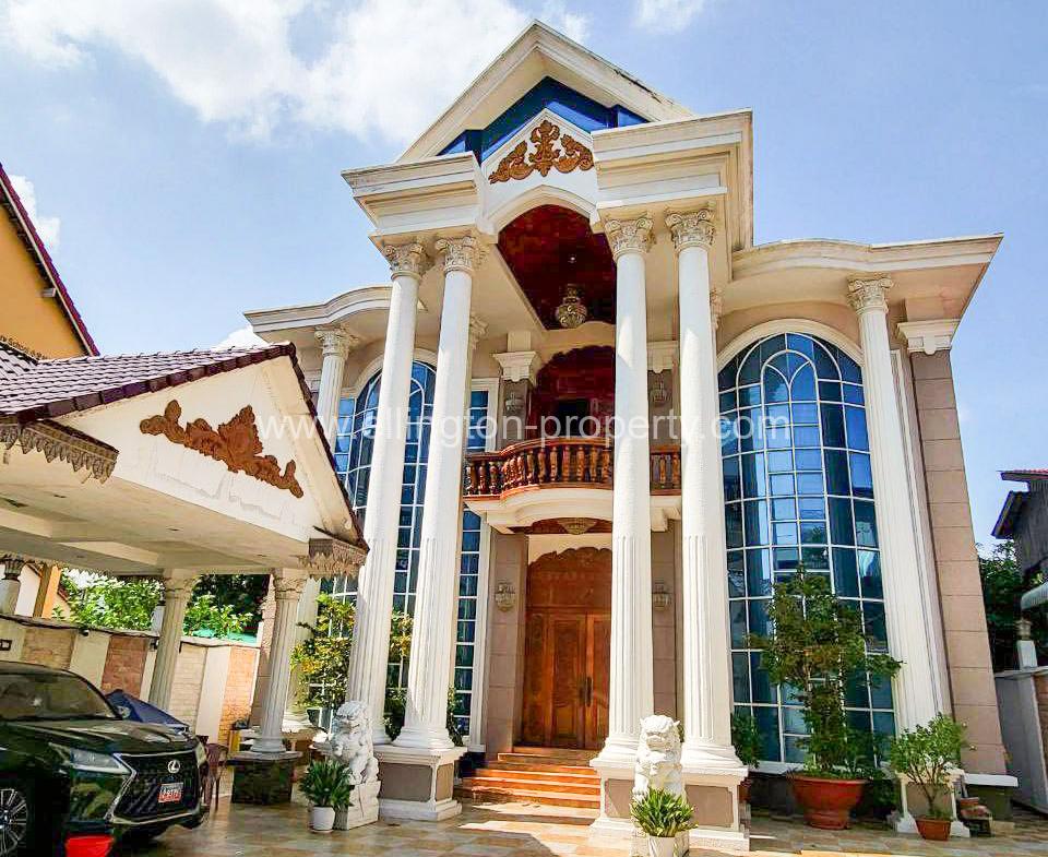Villa For Rent Near Tuol Tumpung Market - Ellington Property