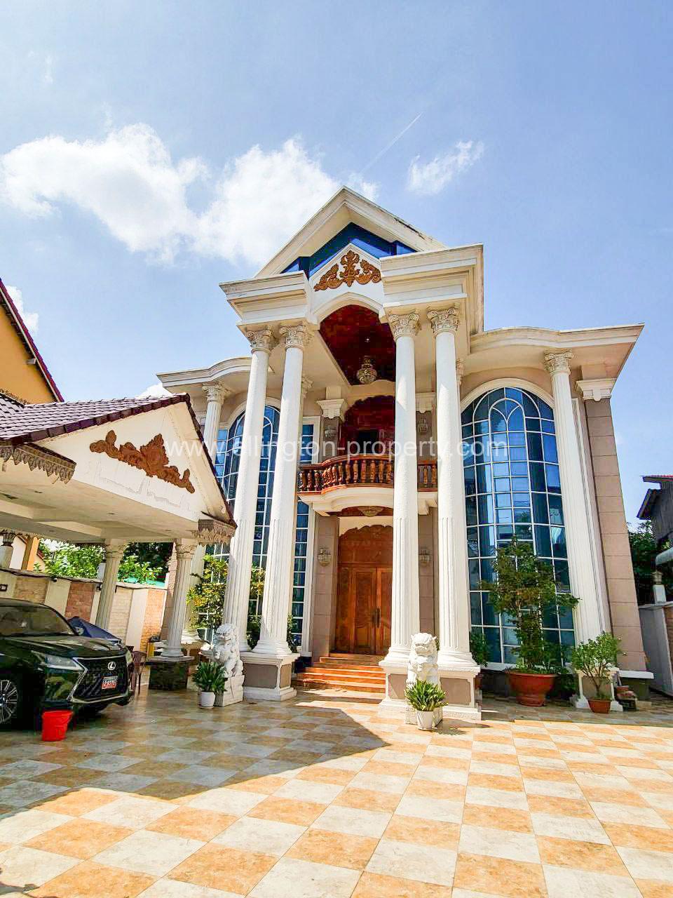 Villa For Rent Near Tuol Tumpung Market - Ellington Property