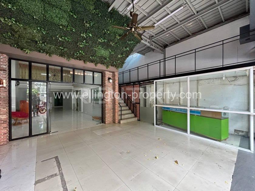 Shop House For Rent In Boeung Trabek Plaza Area - Ellington Property