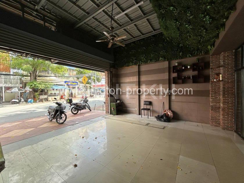 Shop House For Rent In Boeung Trabek Plaza Area - Ellington Property