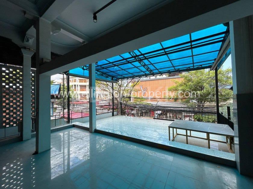 Shop House For Rent In Boeung Trabek Plaza Area - Ellington Property