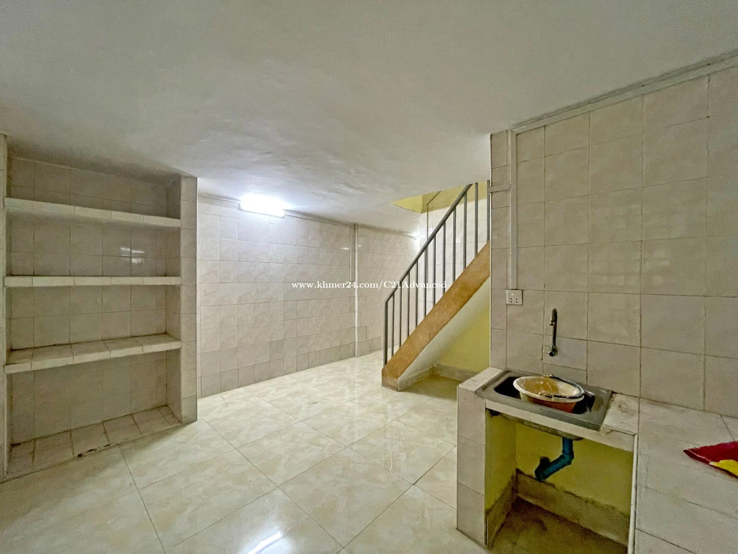 Flathouse For Rent Near Russian Market (toul Tompung) - Ellington Property