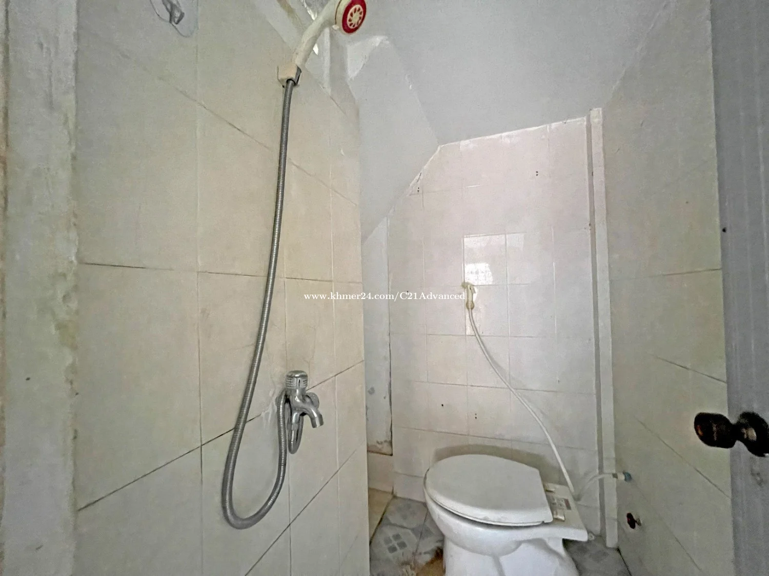 Flathouse For Rent Near Russian Market (toul Tompung) - Ellington Property