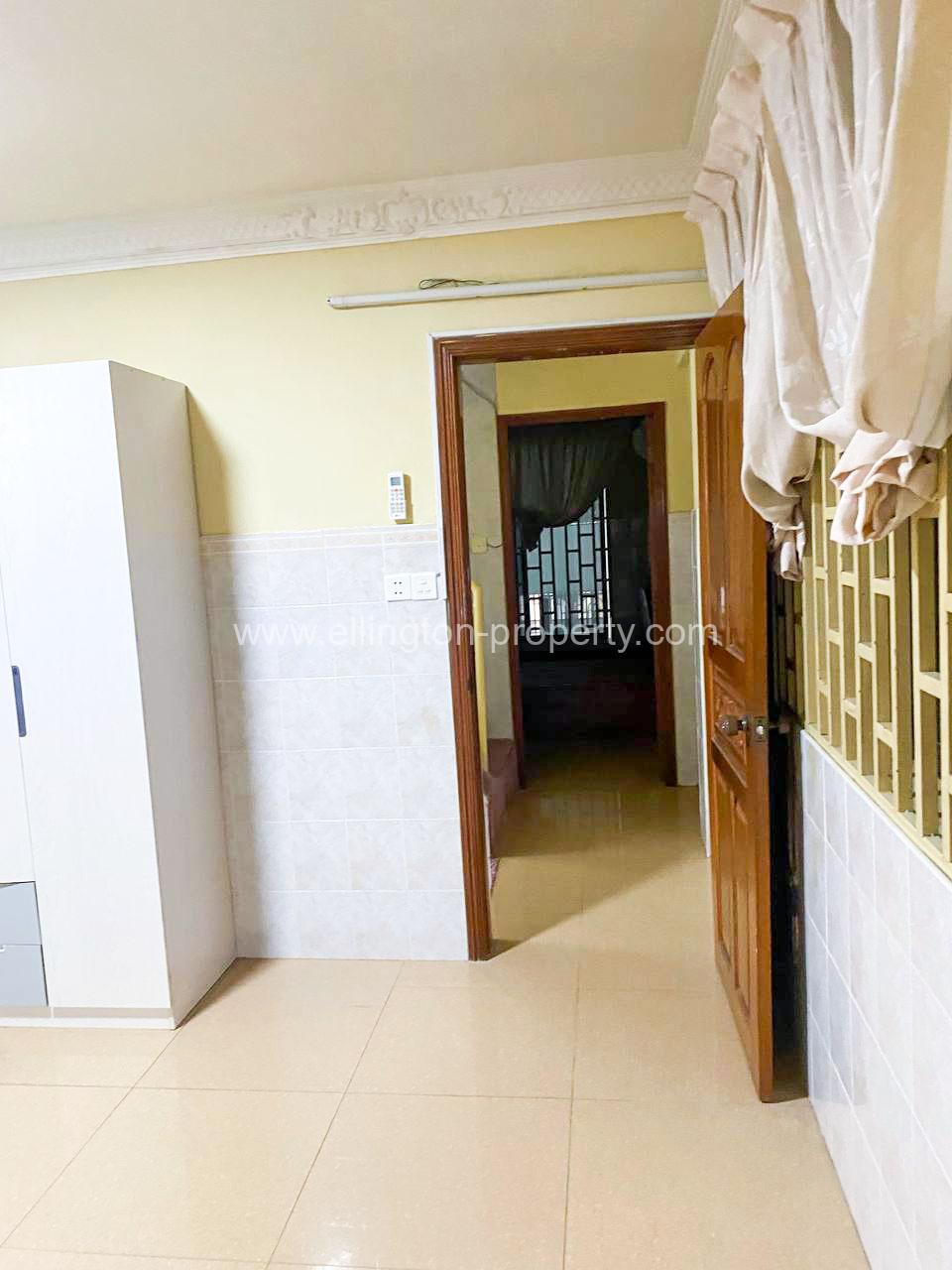 Flat House For Rent In Toul Tum Pung - Ellington Property