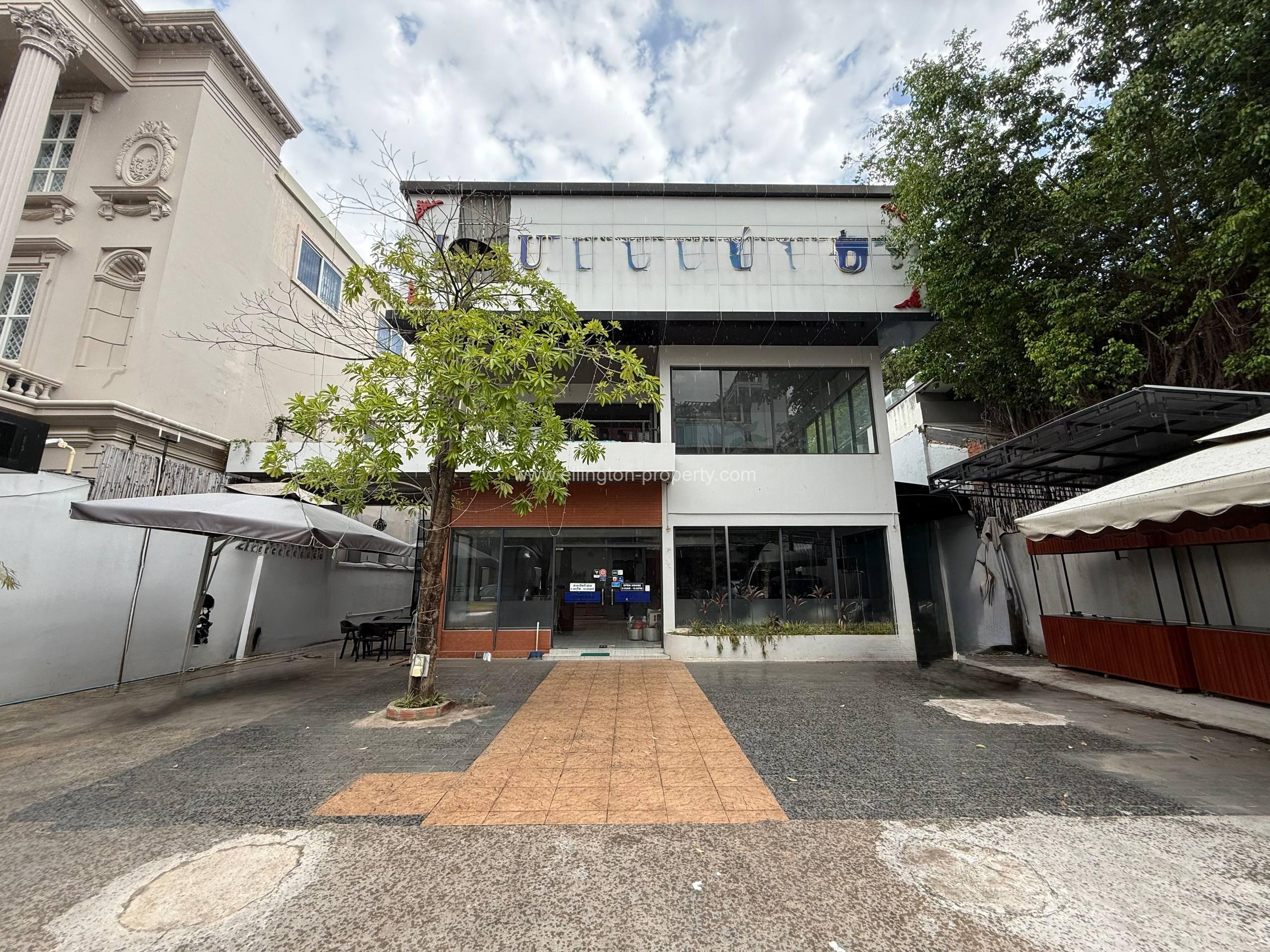 Shop For Rent​ In Daun Penh Area - Ellington Property