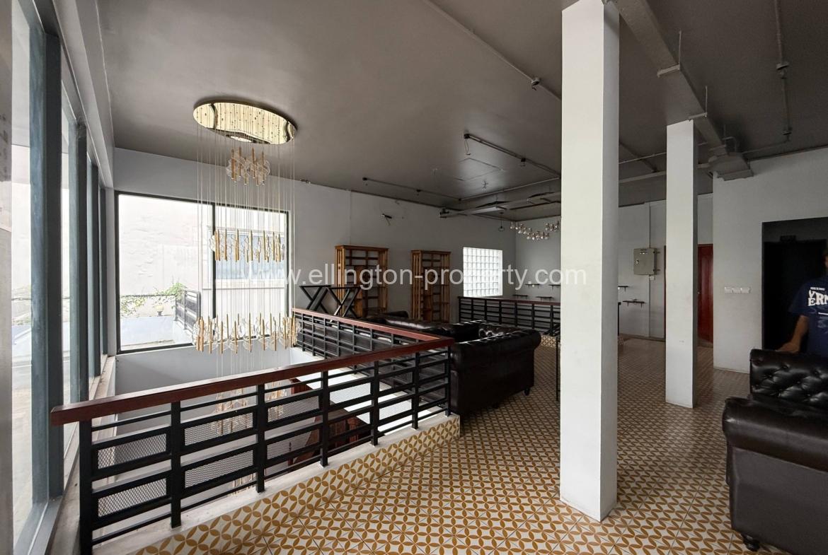 Shop For Rent​ In Daun Penh Area - Ellington Property