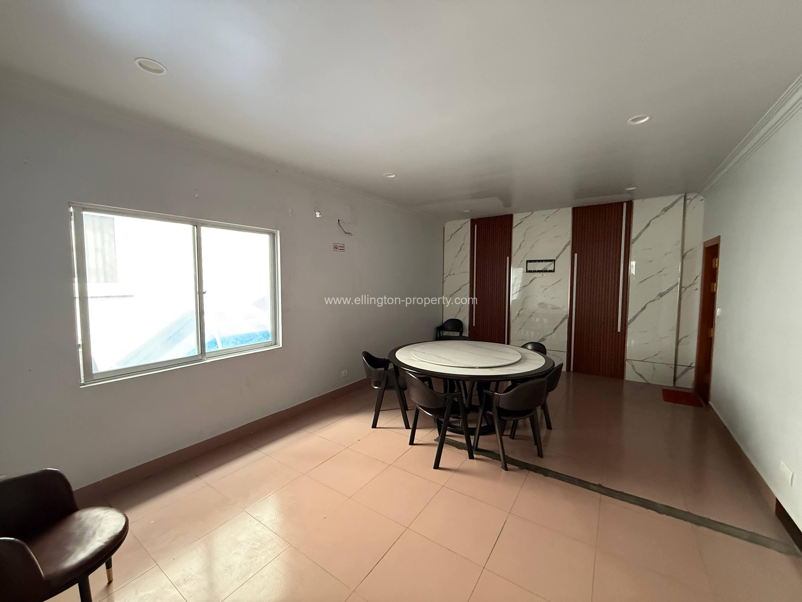 Shop For Rent​ In Daun Penh Area - Ellington Property