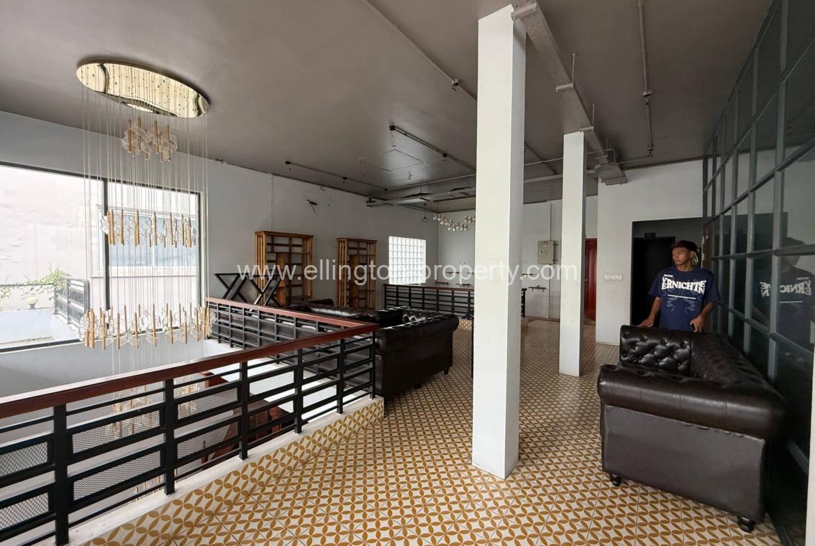 Shop For Rent​ In Daun Penh Area - Ellington Property