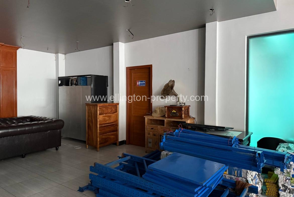 Shop For Rent​ In Daun Penh Area - Ellington Property