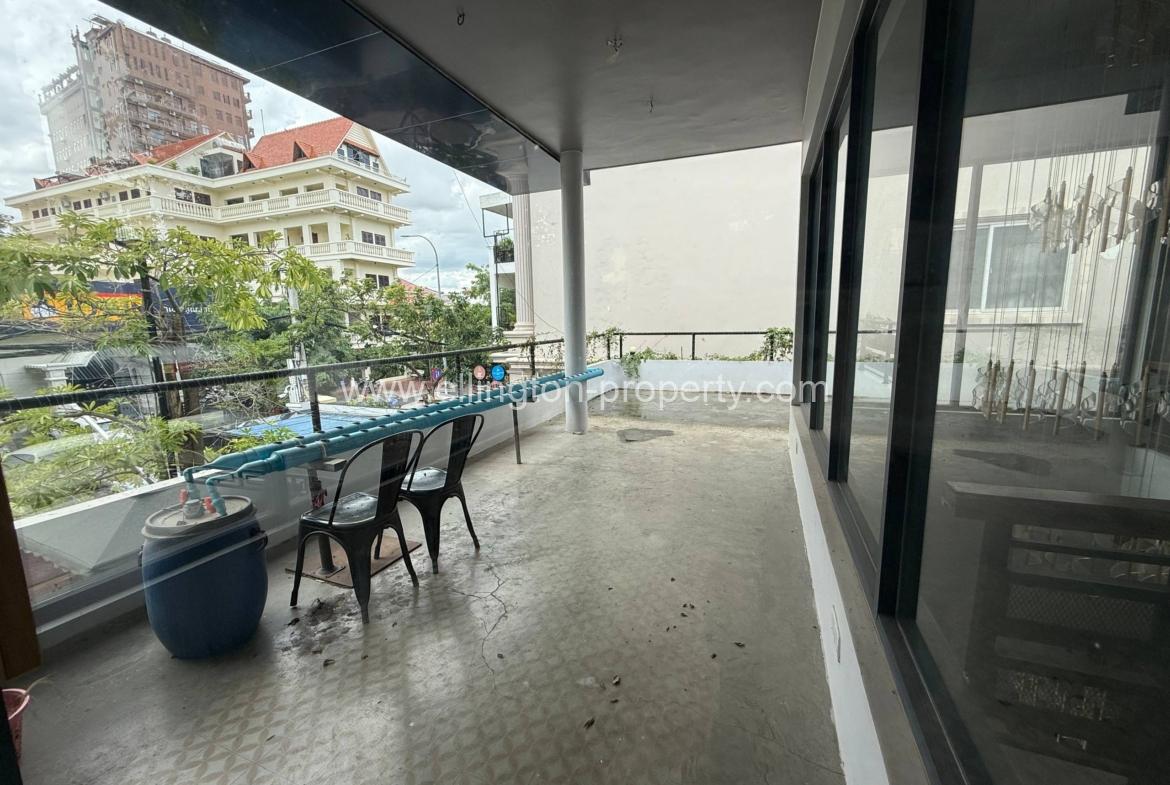 Shop For Rent​ In Daun Penh Area - Ellington Property
