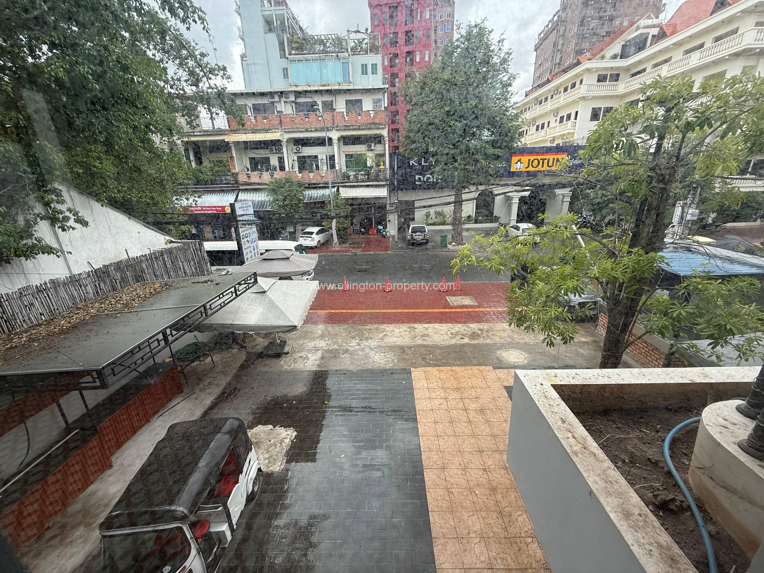 Shop For Rent​ In Daun Penh Area - Ellington Property