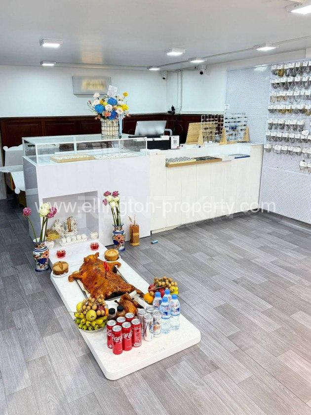 Shop For Rent Near Sonthor Mukh Highschool - Ellington Property