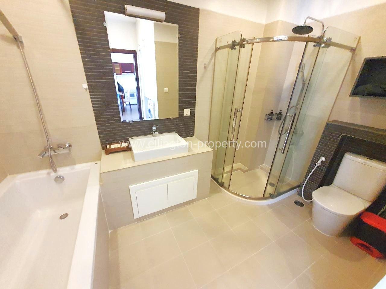 Western Style Of Spacious 01 Bedroom With Fully Furnished - Ellington Property