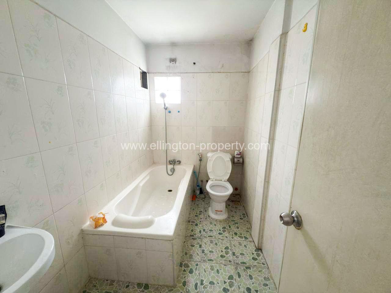 Shop House For Rent In Boeng Keng Kong - Ellington Property