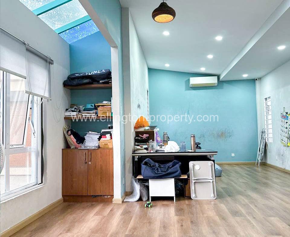 Shophouse For Rent At Sangkat Phnompenh Thmey - Ellington Property