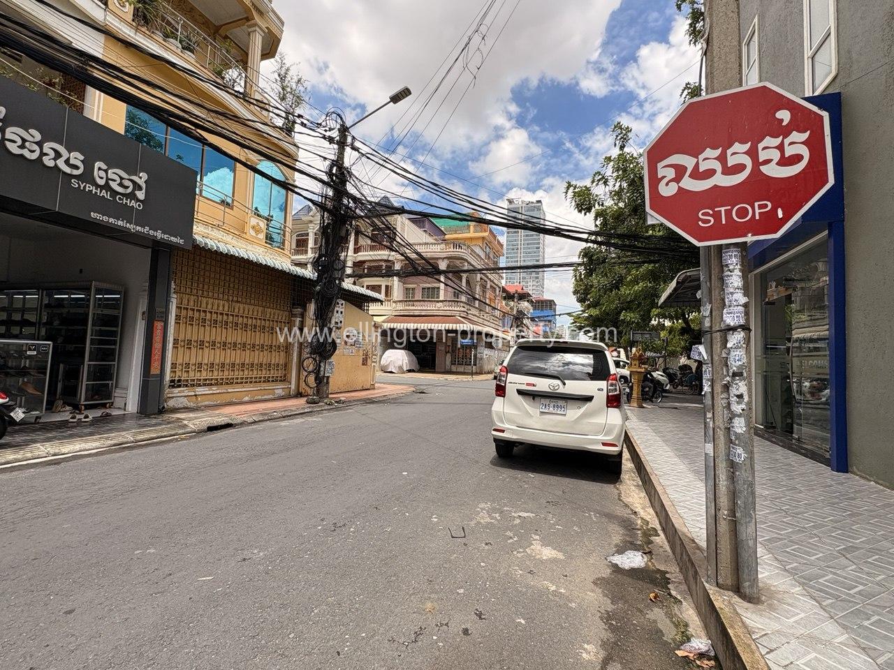 Shophouse For Rent At Bkk - Ellington Property