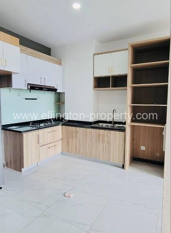 Condo For Rent Urgently In Areyskat In Chaktomuk Cityview Svay Chrum. - Ellington Property