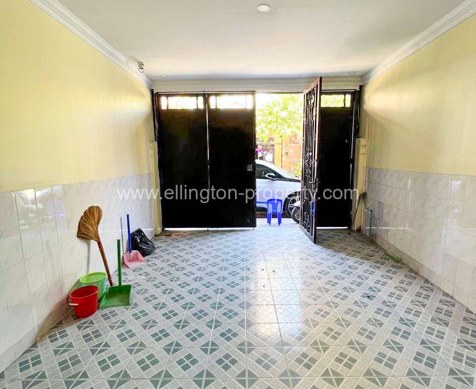 Shophouse For Rent In Toul Tompung - Ellington Property