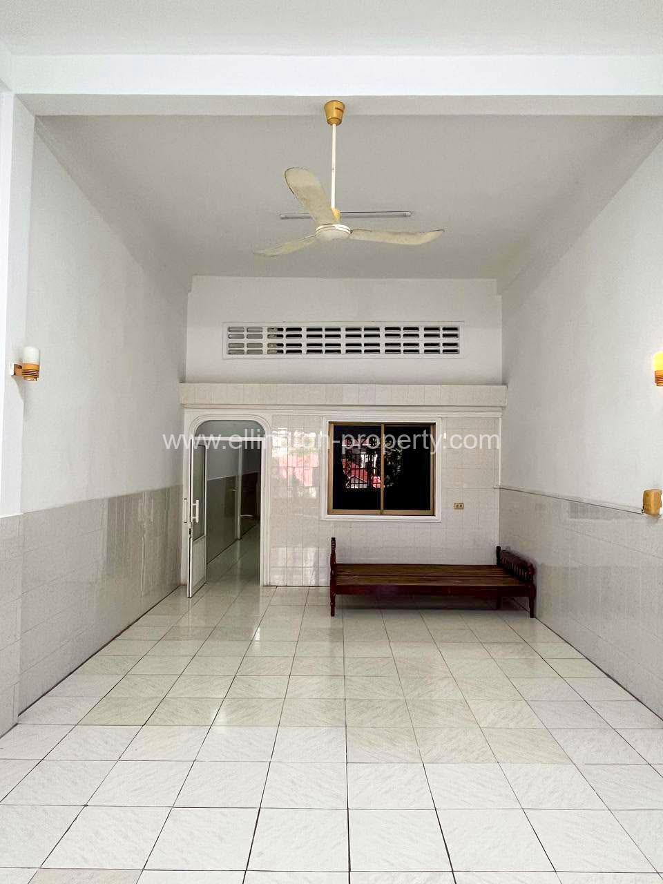 Shophouse For Rent In Toul Tompung - Ellington Property