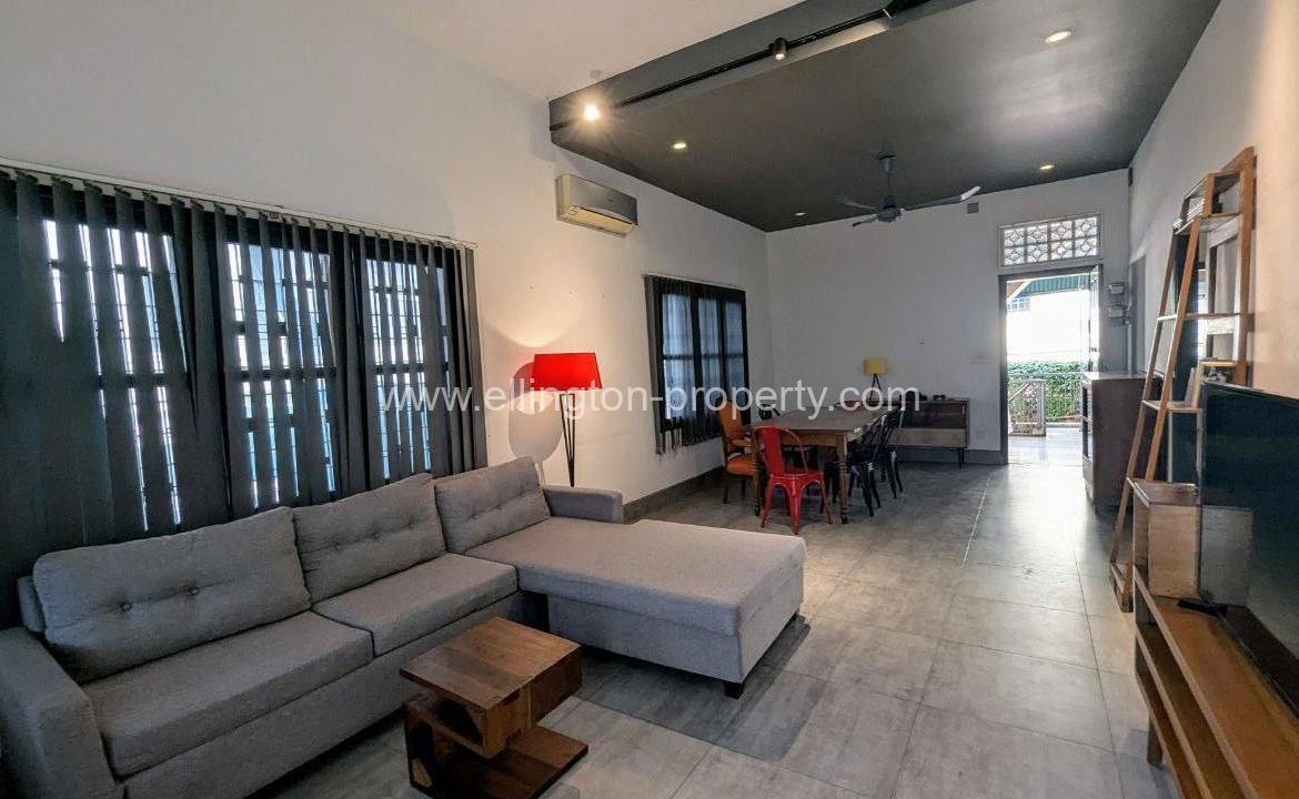 Spacious 2 Bedroom Renovated Style Apartment - Ellington Property