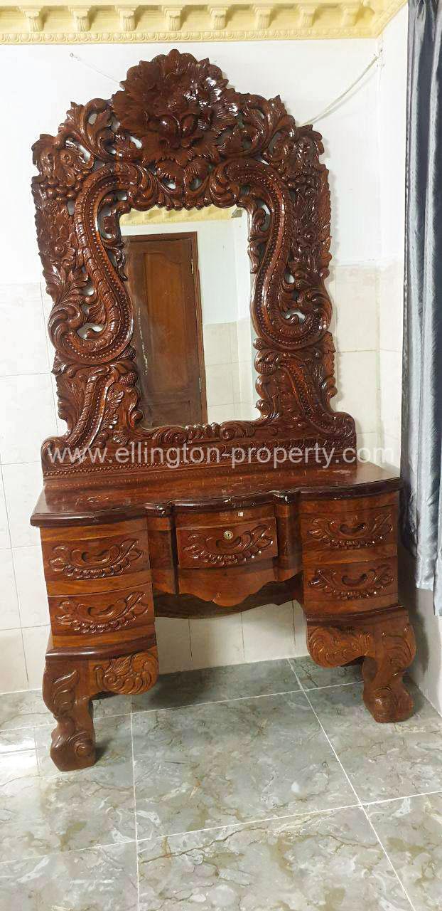 Flat House For Rent ​in Toul Tum Pung - Ellington Property