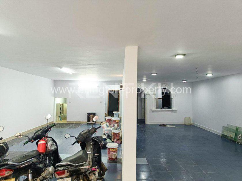 Shophouse For Rent Near Royal Palace - Ellington Property