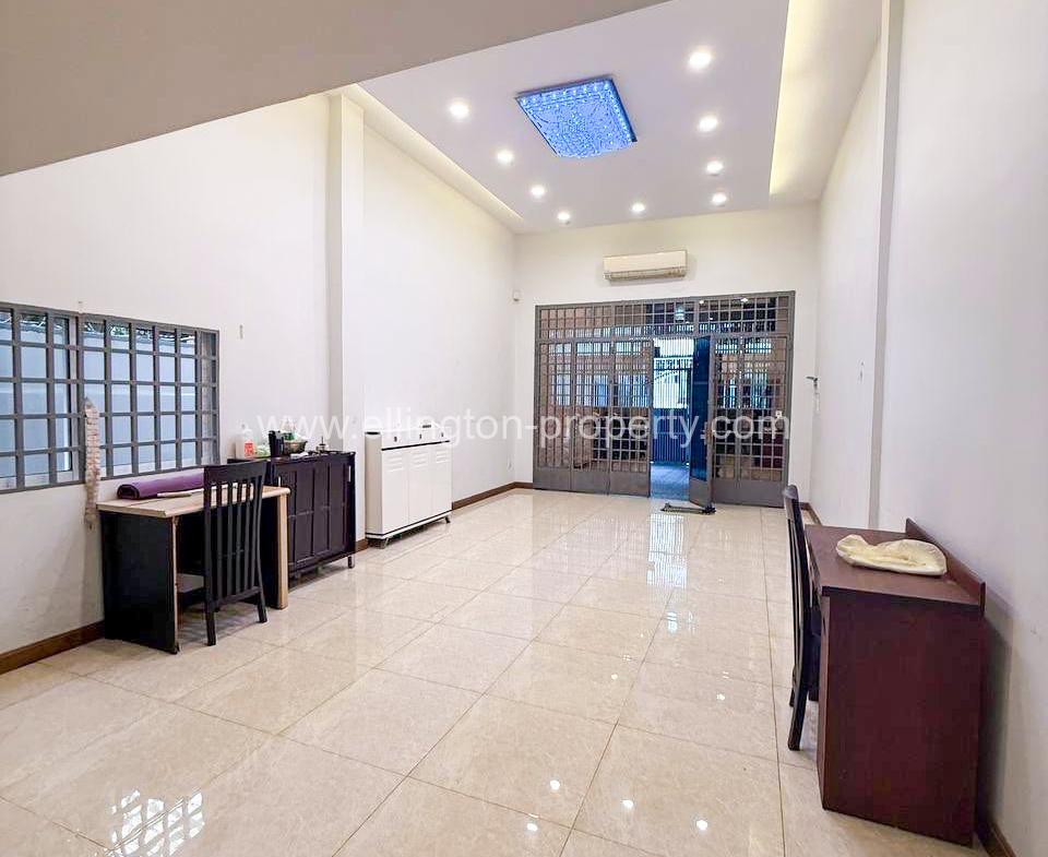 Shop House For Rent In Bkk - Ellington Property