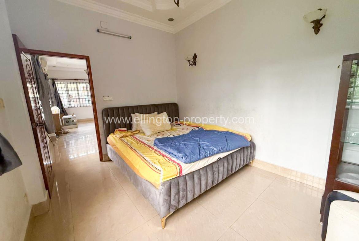 Shop House For Rent In Bkk - Ellington Property