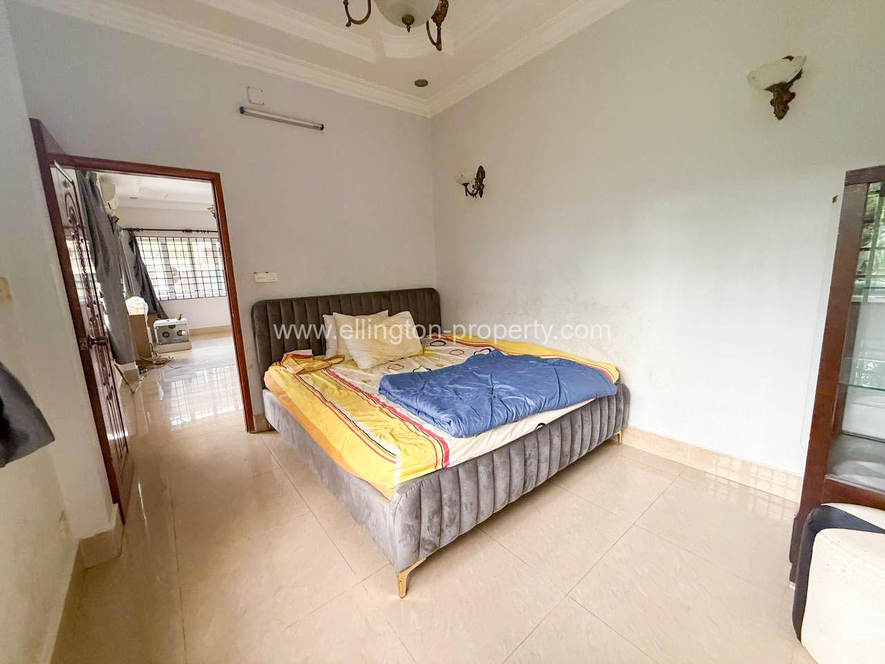 Shop House For Rent In Bkk - Ellington Property