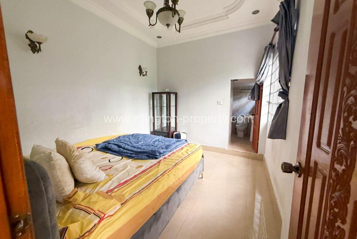 Shop House For Rent In Bkk - Ellington Property