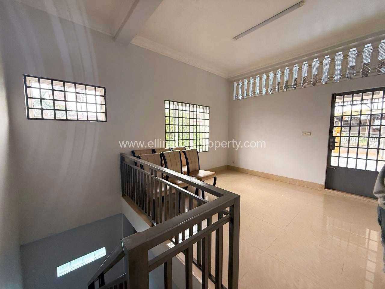 Shop House For Rent In Bkk - Ellington Property