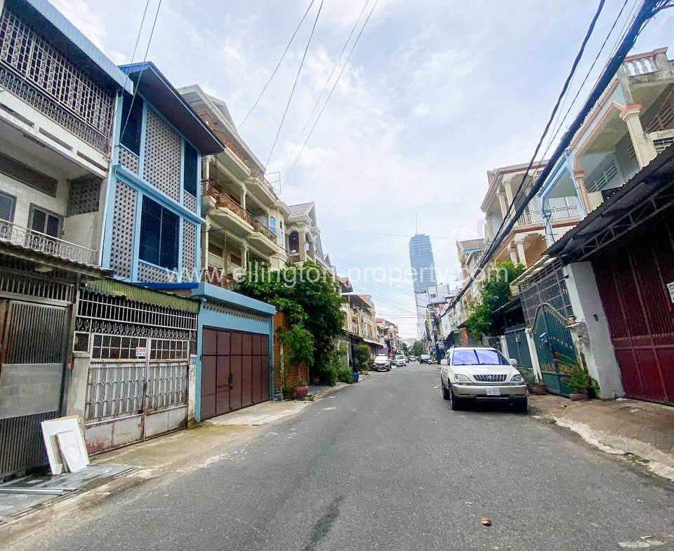 Shophouse For Rent In Bkk - Ellington Property